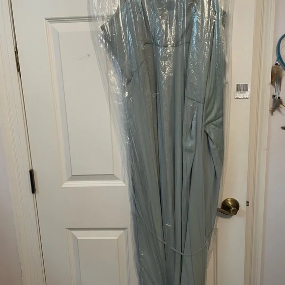 David's Bridal Dress Sage Green - Picture 3 of 7